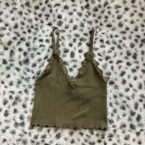 This is a pretty green crop top from forever 21 size small